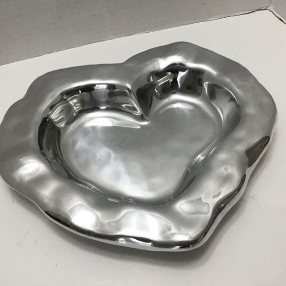 BEATRIZ BALL VENTO HEART ALUMINUM ALLOY DISH LARGE TRINKET DISH - Picture 3 of 6